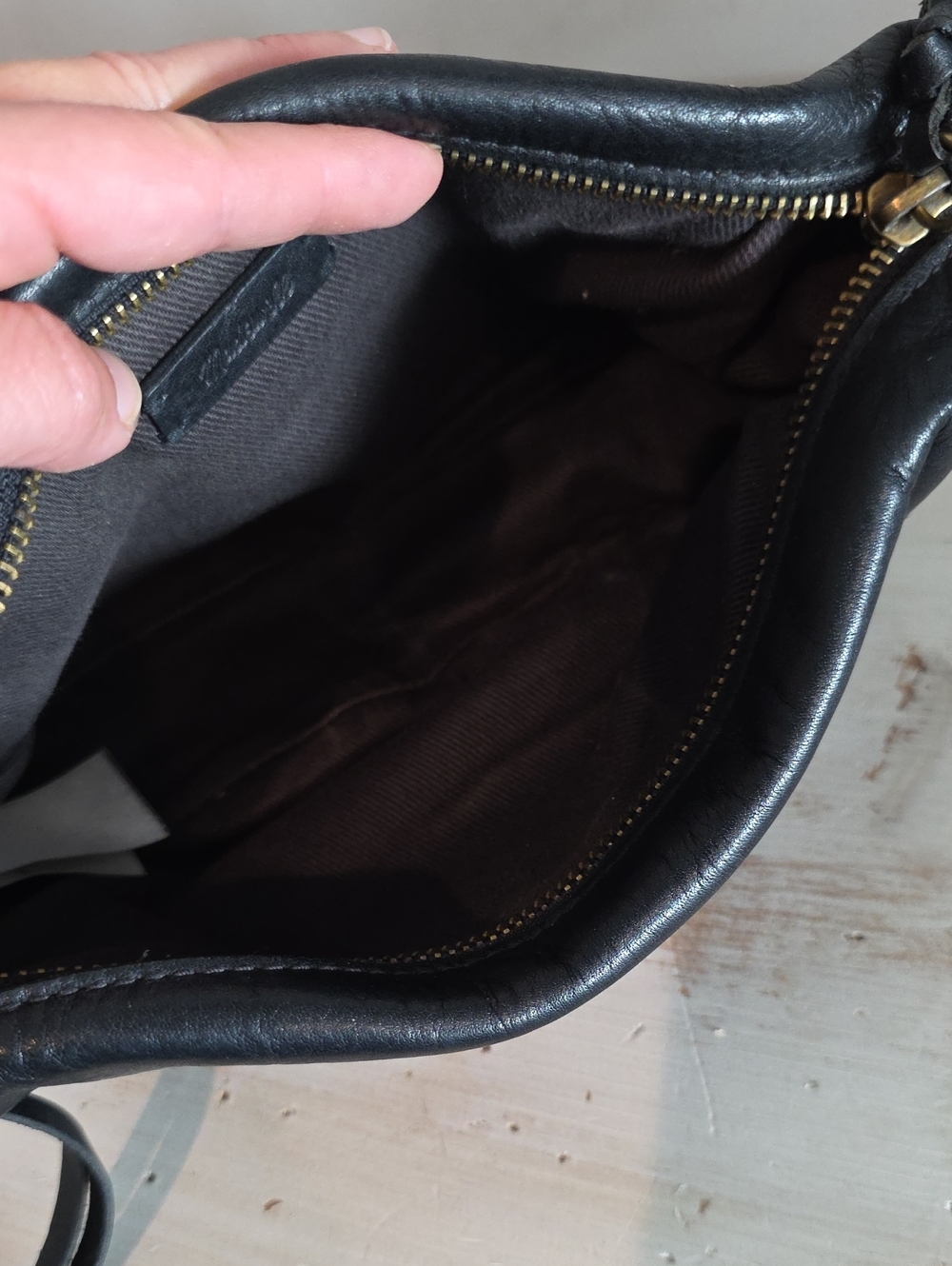 Madewell The Leather Mini Sling In Black